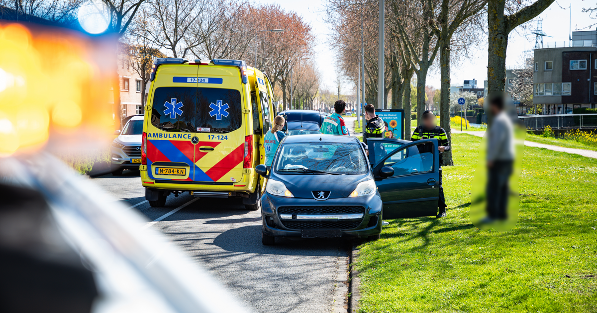 Politie vordert rijbewijs in na ongeval aan Annie Romein-Verschoorlaan