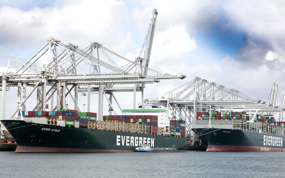 Ever-Given-en-Ever-Utile-Jan-Fahmel-scaled-1.jpg