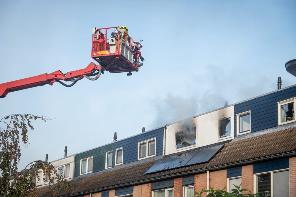 gewonden-na-uitslaande-brand-wikkedreef-spijkenisse-foto-0-scaled.jpg