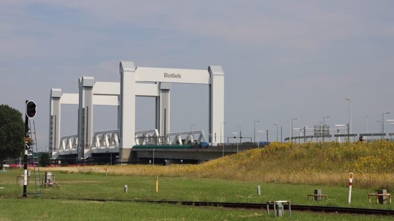 Botlekbrug.jpg