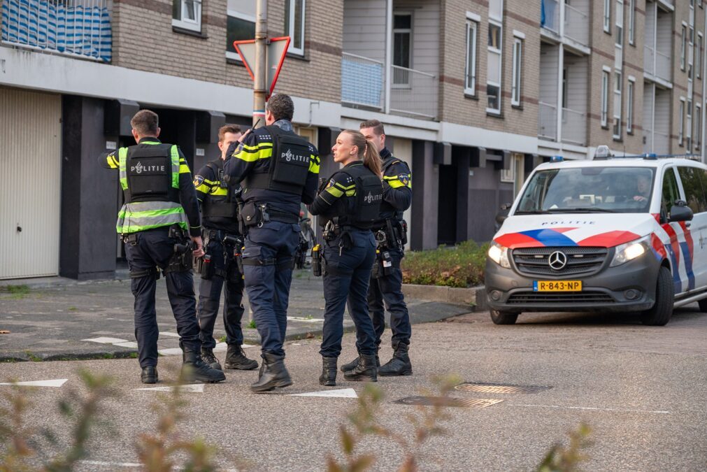 verdachte-weg-na-beroving-met-vuurwapen-grote-beerstraat-spijkenisse-foto-1-scaled.jpg