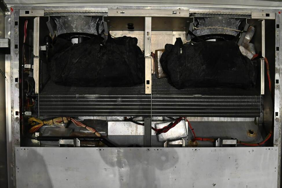10-05-44-kilo-in-lege-container-1.jpg