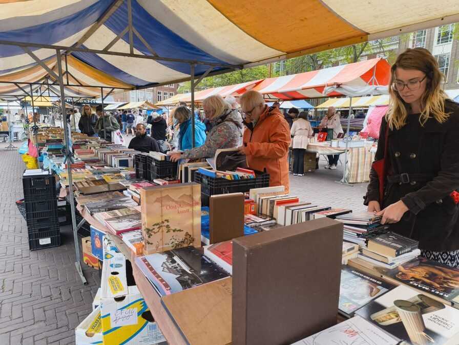 boekenmarkt1-scaled.jpg